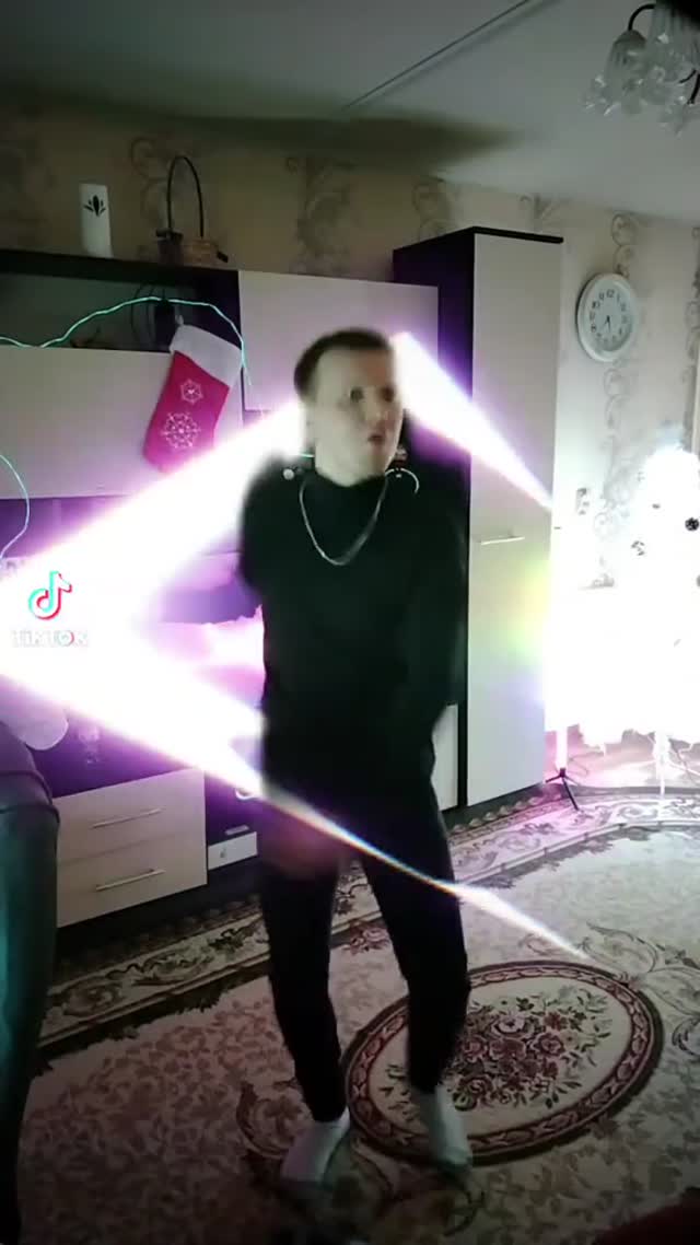 Танцую под Weekend